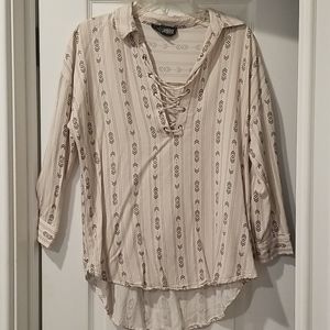 High-low printed 3/4 sleeve top
